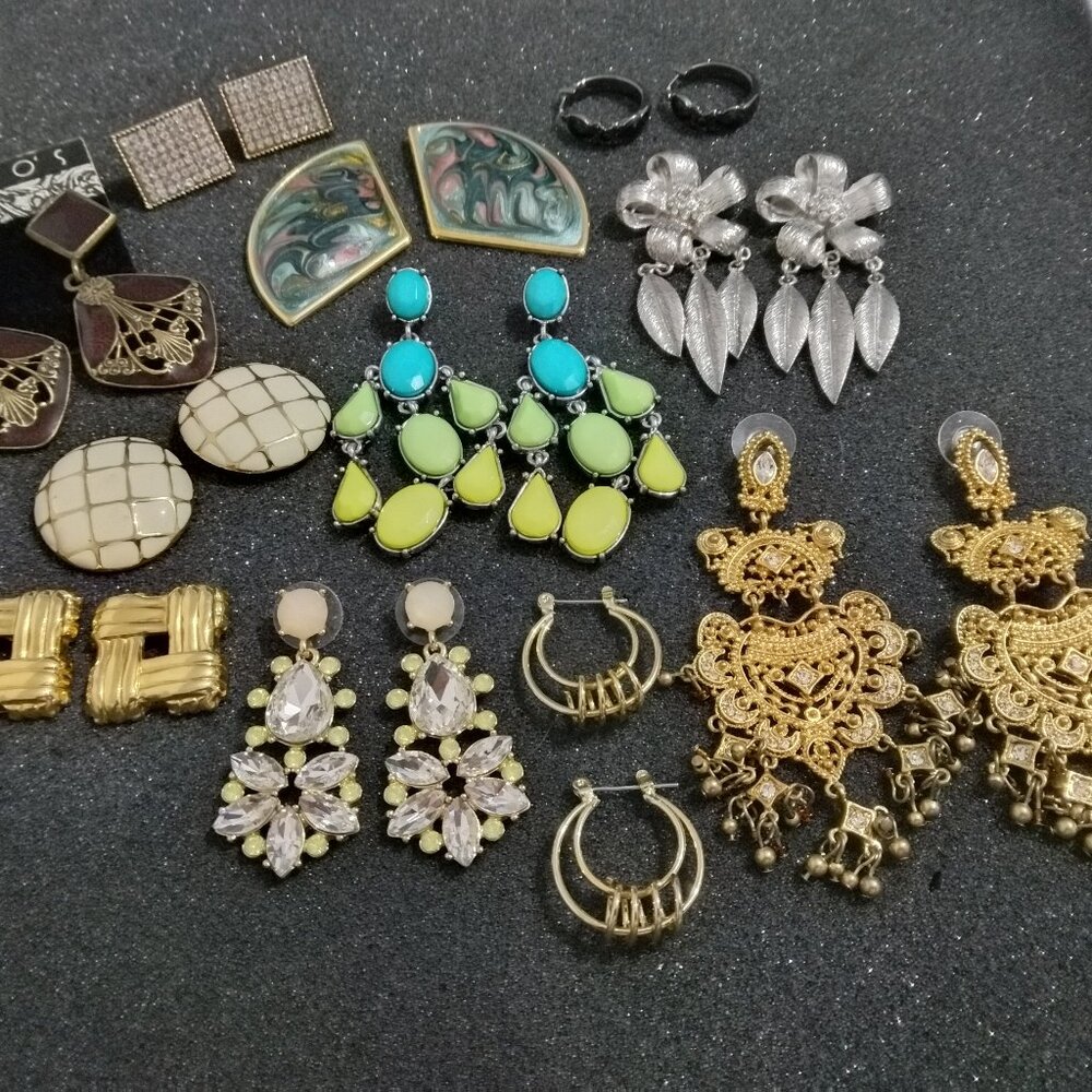 Vintage to modern lot of 11 pairs of earrings
